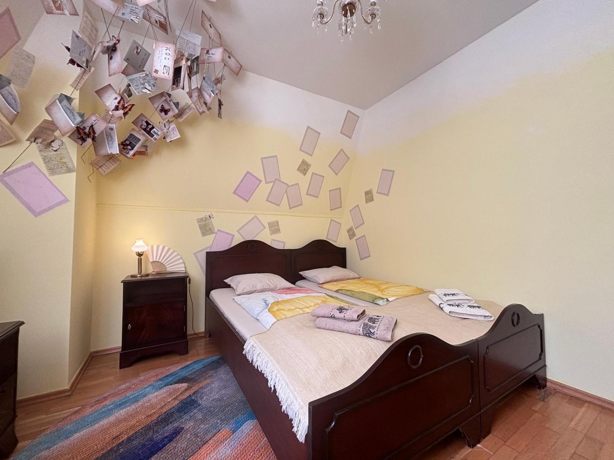 Poet'S Theme Room, Free Parking Karlovy Vary Ngoại thất bức ảnh