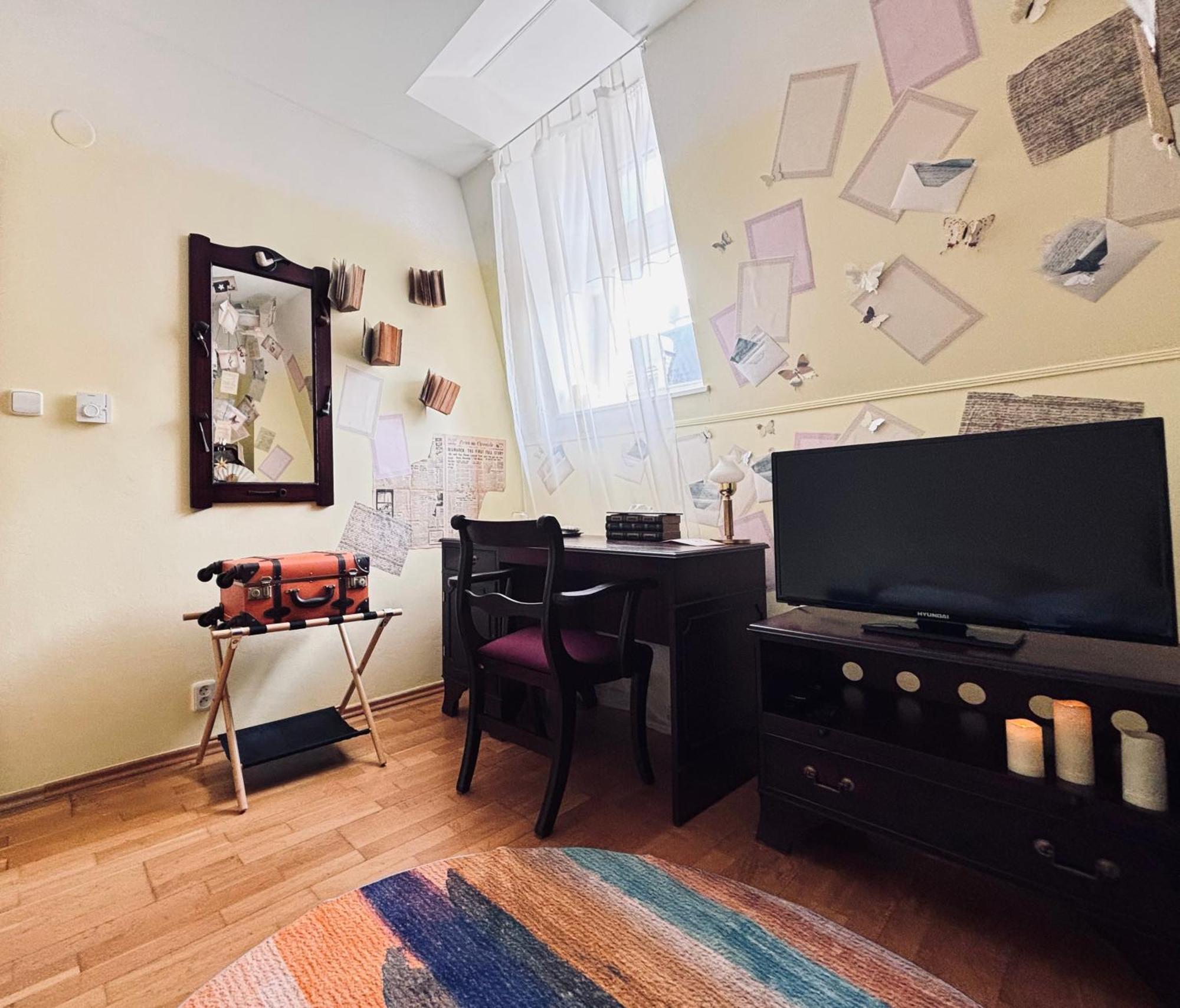 Poet'S Theme Room, Free Parking Karlovy Vary Ngoại thất bức ảnh